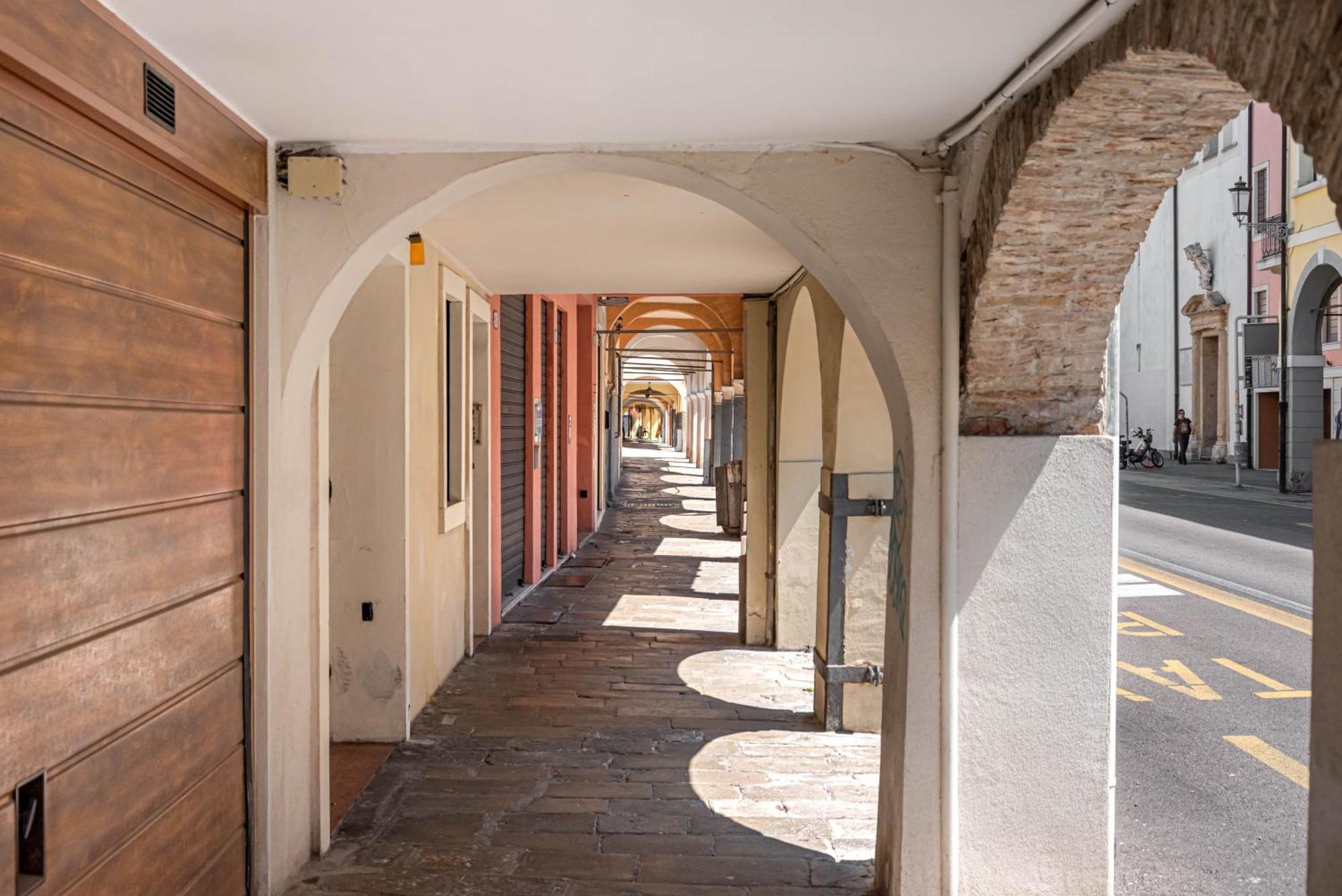 Italstay - Belzoni New Flat - Private Parking Appartamento Padova