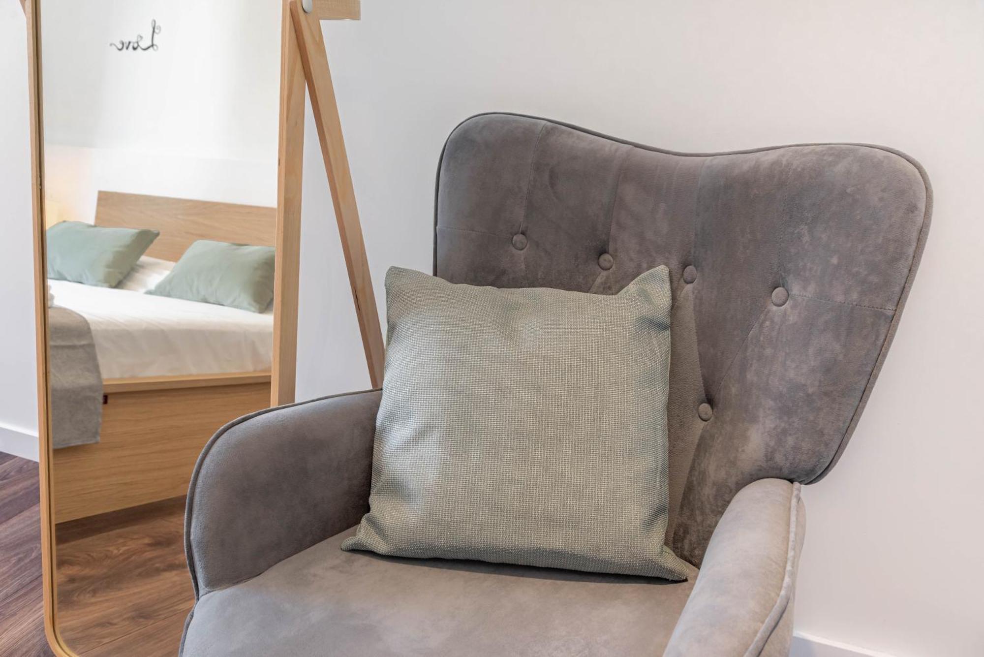 Italstay - Belzoni New Flat - Private Parking